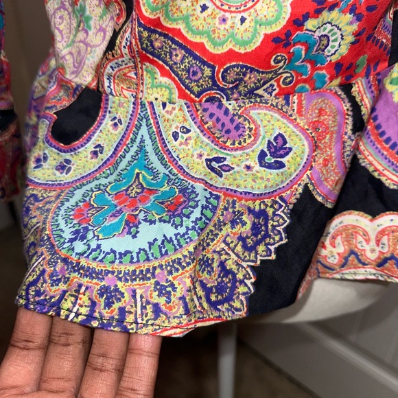 Lauren by Ralph Lauren vibrant paisley button up blouse - Picture 12 of 12